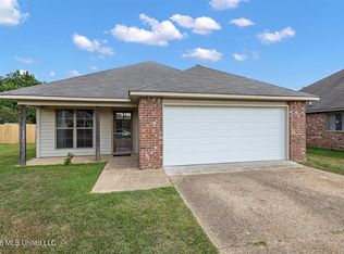 156 Dakota St, Byram, MS 39272