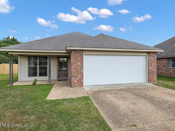 156 Dakota St, Byram, MS 39272