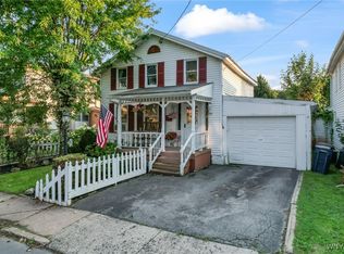 63 Chapel St, Lockport, NY 14094