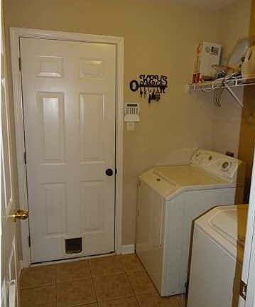 5th image of 1559 Golden Oaks Loop S