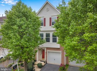 46789 Sweet Birch Ter, Sterling, VA 20164