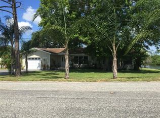 1738 Riverside Dr, Moore Haven, FL 33471