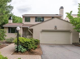 222 Allandale Rd #A, Chestnut Hill, MA 02467