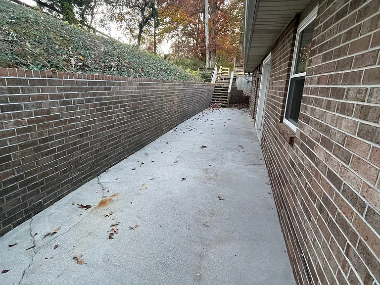 5011 Candace Cir — Photo 8