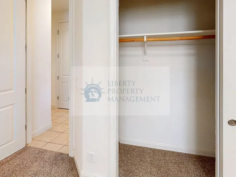 833 Branding Iron St — Photo 17