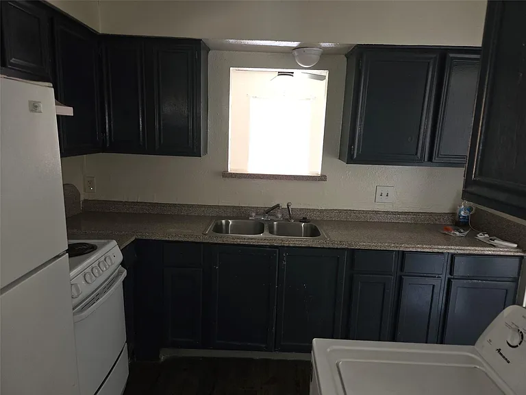 6624 W Fuqua Dr — Photo 3