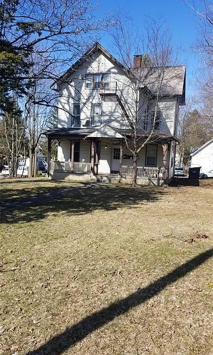 2nd image of 530 E Main St
