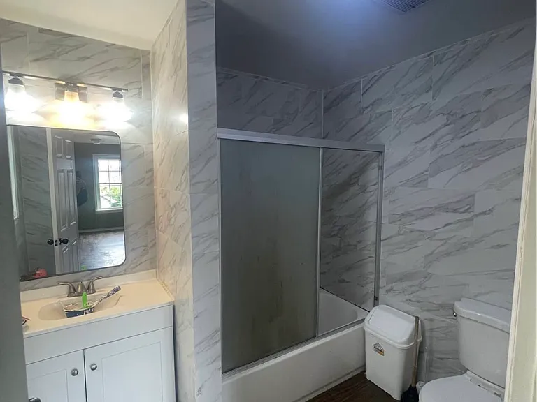 240 Maple St #3 — Photo 1