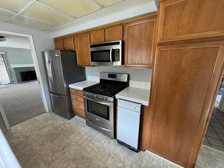 3850 Rio Rd #72 — Photo 21