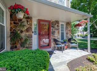 1009 Evesham Ct, West Chester, PA 19382