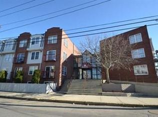 20 Knox St APT 3, Lawrence, MA 01841