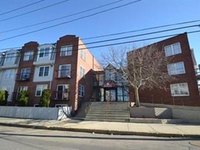 20 Knox St APT 3, Lawrence, MA, 01841