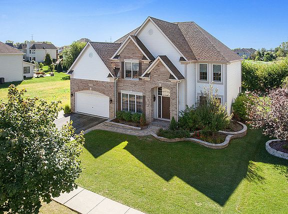 2nd image of 12062 Winterberry Ln