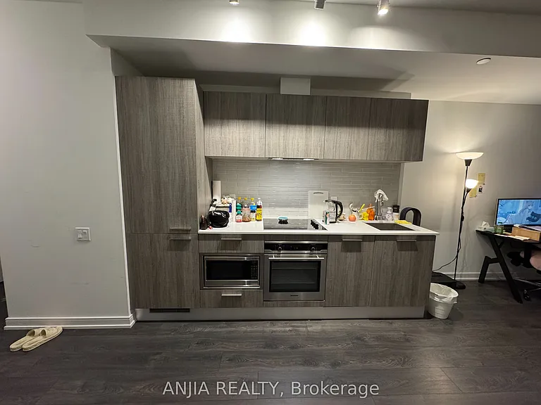 3 Gloucester St #2613 — Photo 1