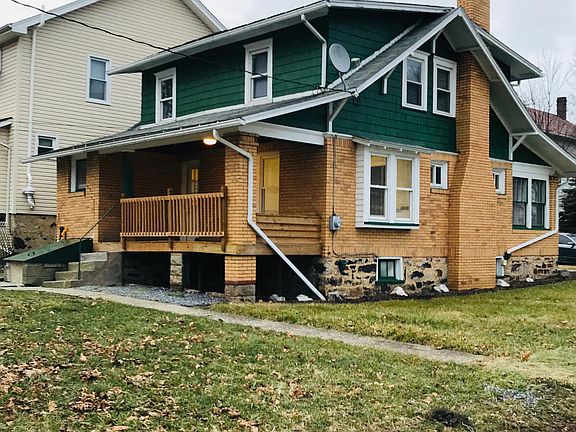 3rd image of 128 Spruce Ave