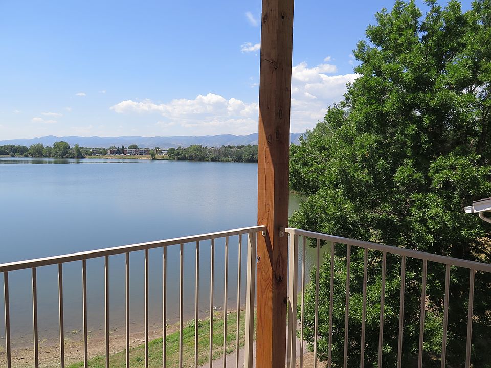 Lakefront & Mountain Views in the City!