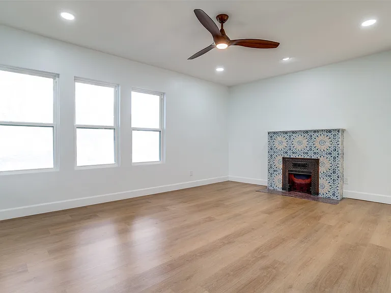6119 Reiger Ave — Photo 3