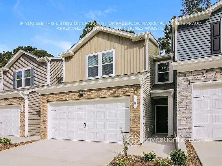 1107 Greenville Way — Photo 4