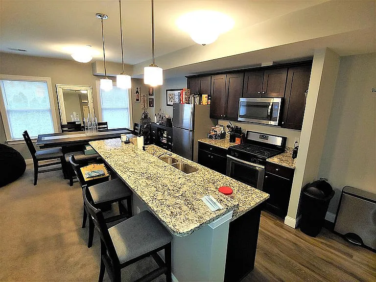 21 Main St #244 — Photo 7