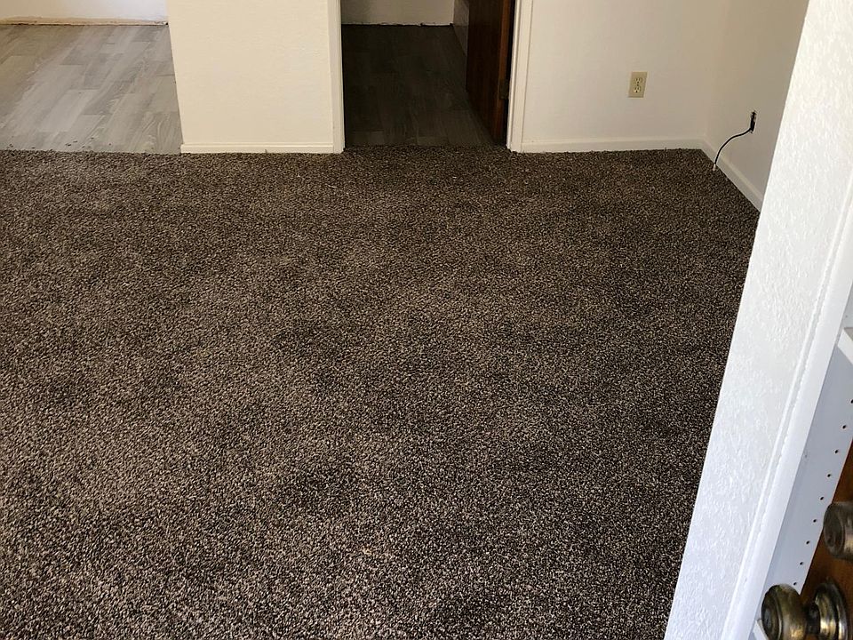 2nd image of 5425 Kiowa Dr #6