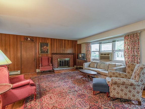 4th image of 23 Palo Alto Dr