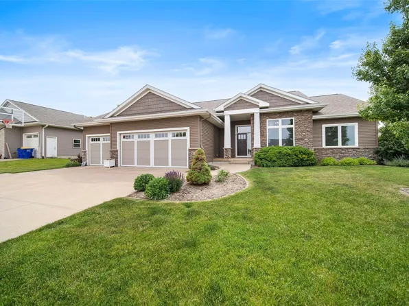 617 Majestic Oak Rdg, Solon, IA 52333