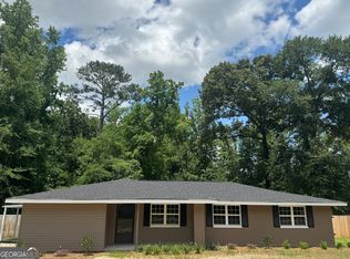228 Hobbins Dr, Dublin, GA 31021