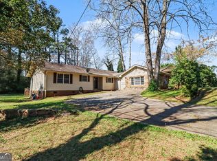5581 Shadow Rock Dr, Lithonia, GA 30058