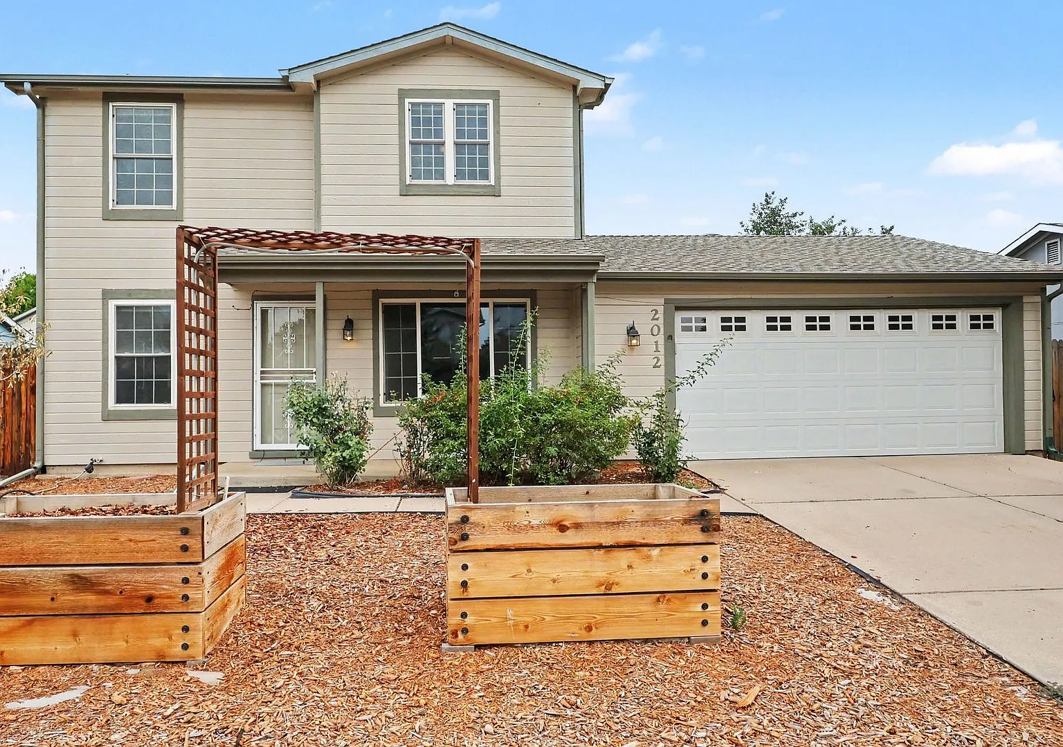 Spacious 4-Bedroom Home with Mother-in-Law Suite in Poudre School District Available Now! — Photo 1