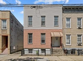 2013 Bleecker St, Flushing, NY 11385