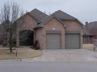 952 Heather Glen Dr, Norman, OK 73072