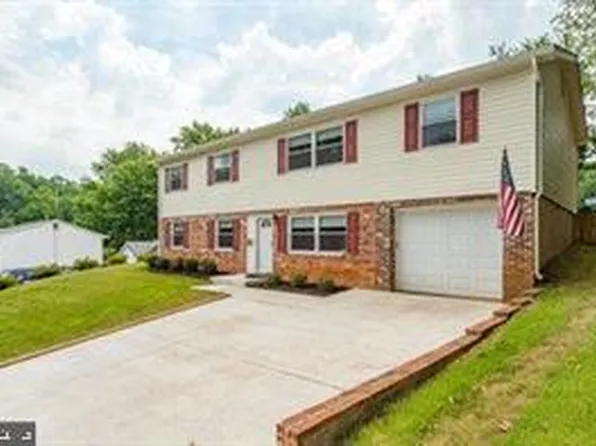 4503 Eaton Ct, Woodbridge, VA 22193
