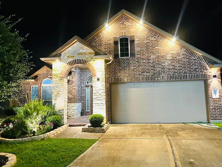 13935 Manobrook Ct — Photo 50