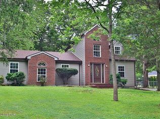 7512 Cedar Creek Rd, Louisville, KY 40291