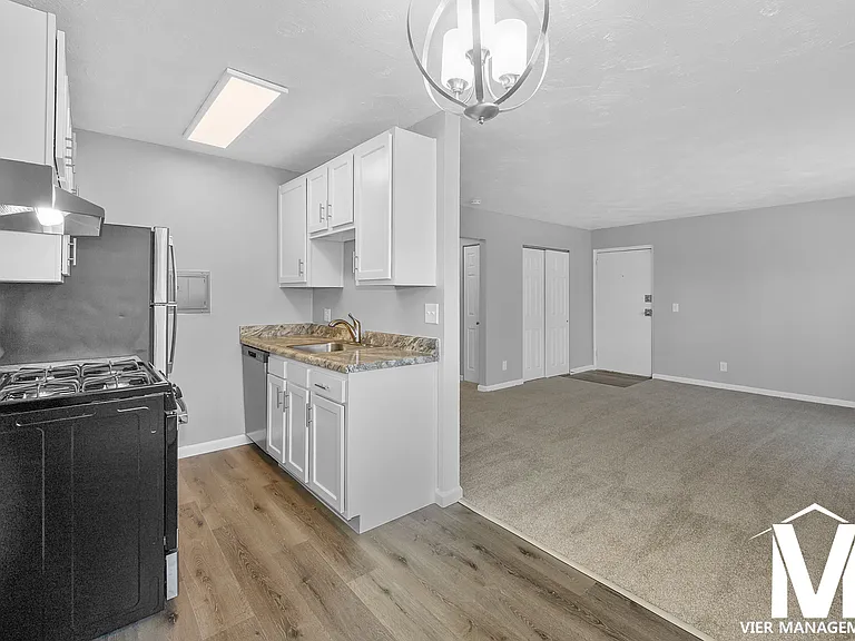 Centennial Woods Apartments — Photo 10