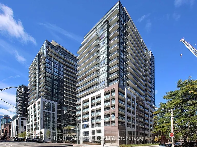 460 Adelaide St E #1123 — Photo 1