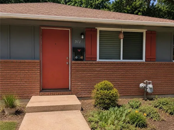 308 E 78th Ter, Kansas City, MO 64114