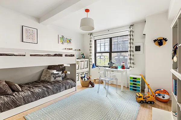 Sold by Compass | media 6