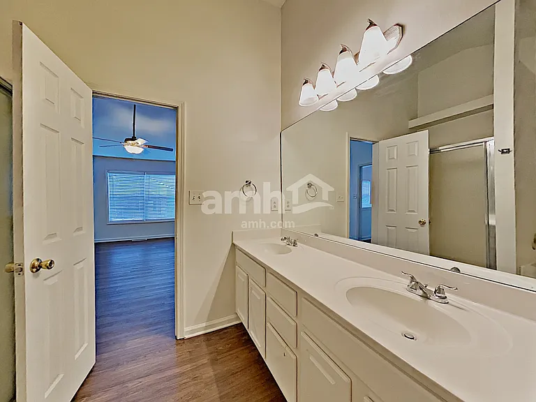 5950 Hickory Springs Dr — Photo 8