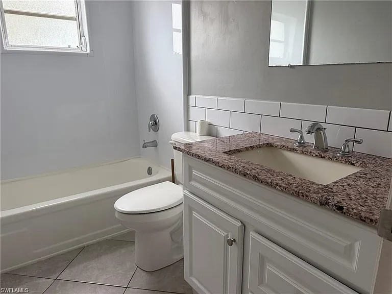 2521 SE 16th Pl — Photo 6
