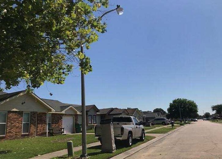 2nd image of 2820 Doreen Ln
