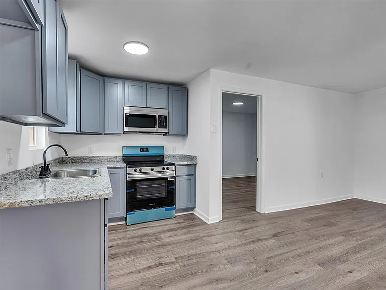 2416 Cumberland St #B — Photo 6