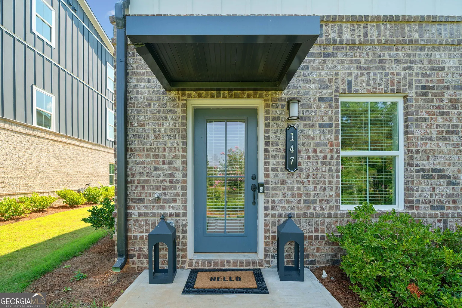 147 Jameson Dr photo 1