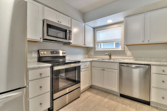 7 Hartwell Ct #A — Photo 4
