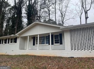 529 Southwind Dr NW, Lilburn, GA 30047