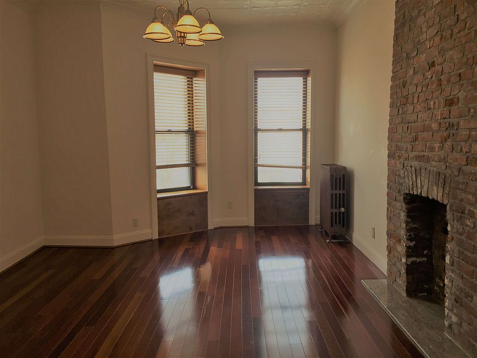 1st image of 318 11th St APT 4L