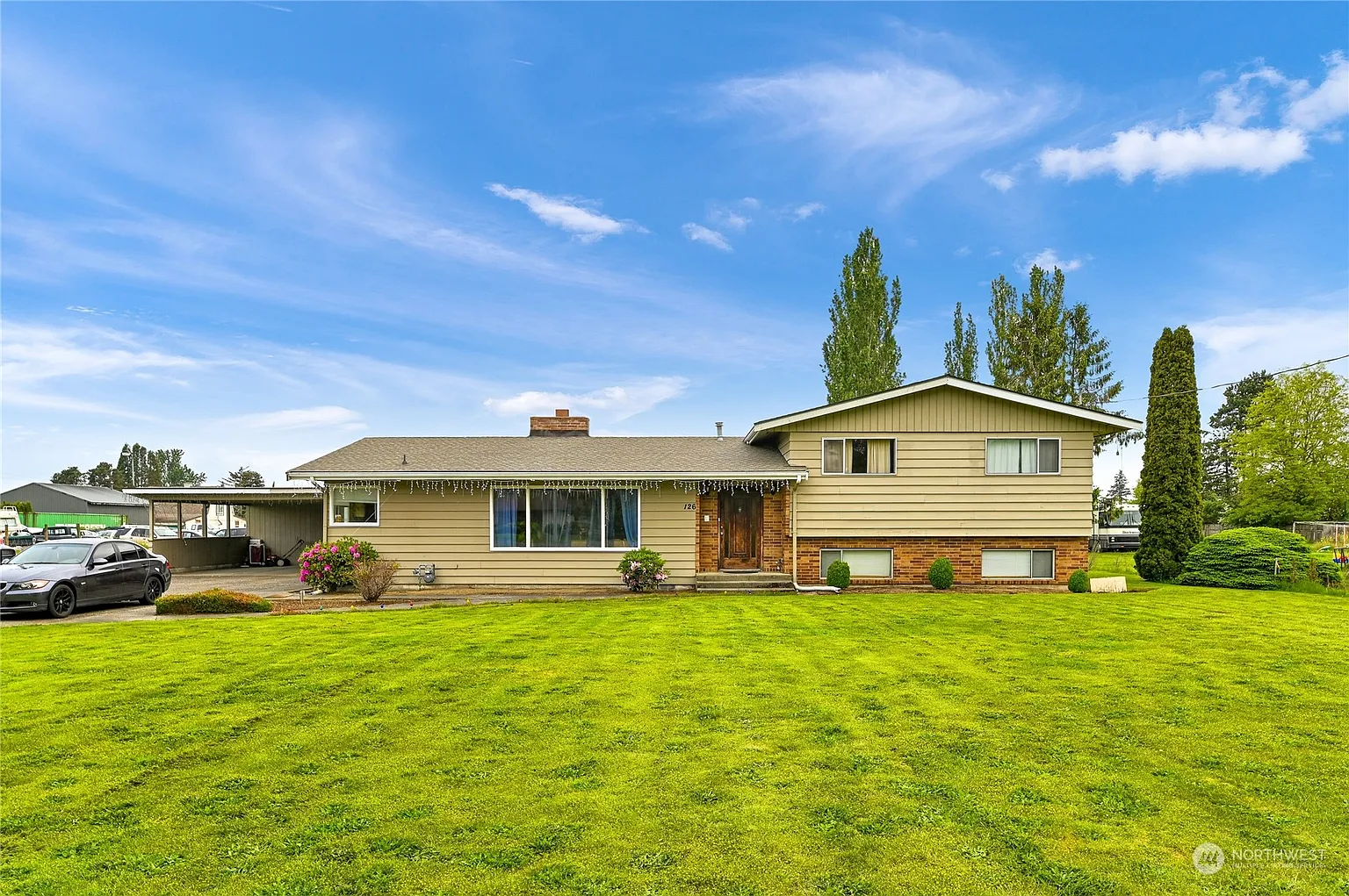 126 E Pole Road photo 1