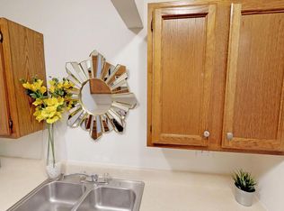 1203 W Washington St #U41, Springfield, IL 62702