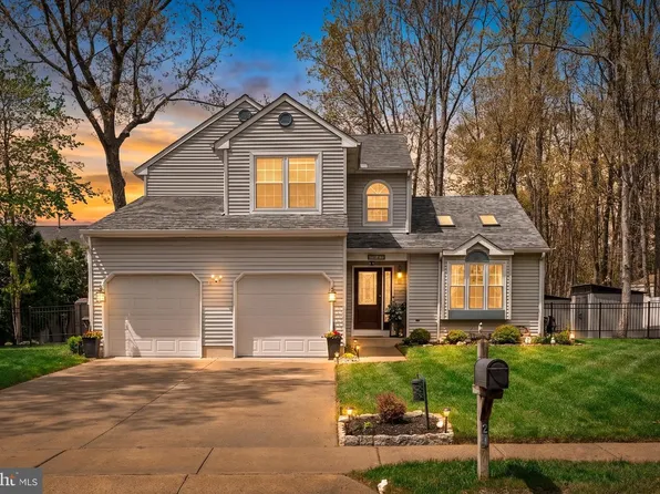 29 Ashland Ave, Erial, NJ 08081