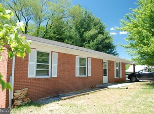 1011 Wine St, Front Royal, VA 22630